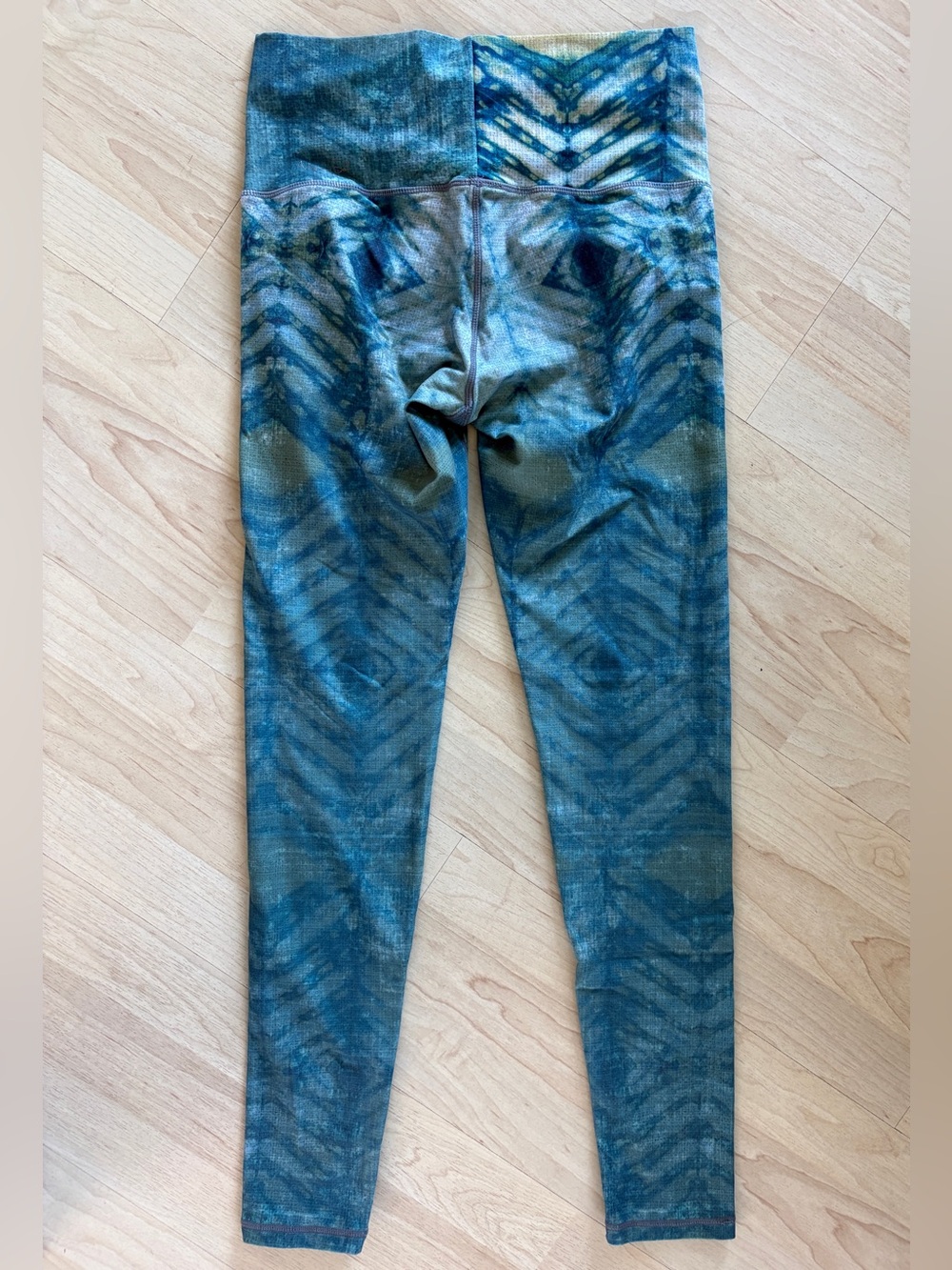 Niyama Sol Sea Glass Leggings Sz M - Picture 2 of 5
